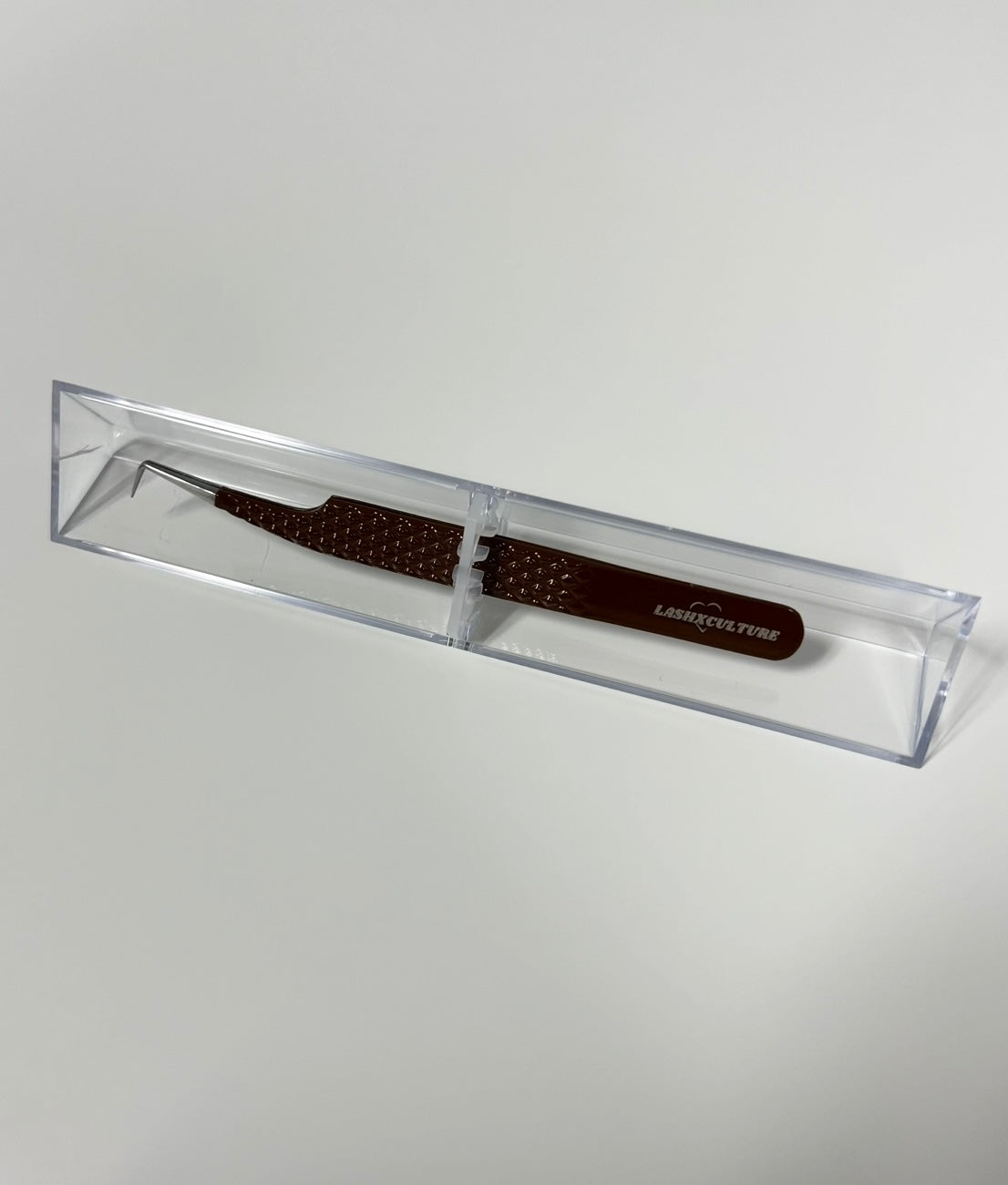 Thin volume boot tweezer