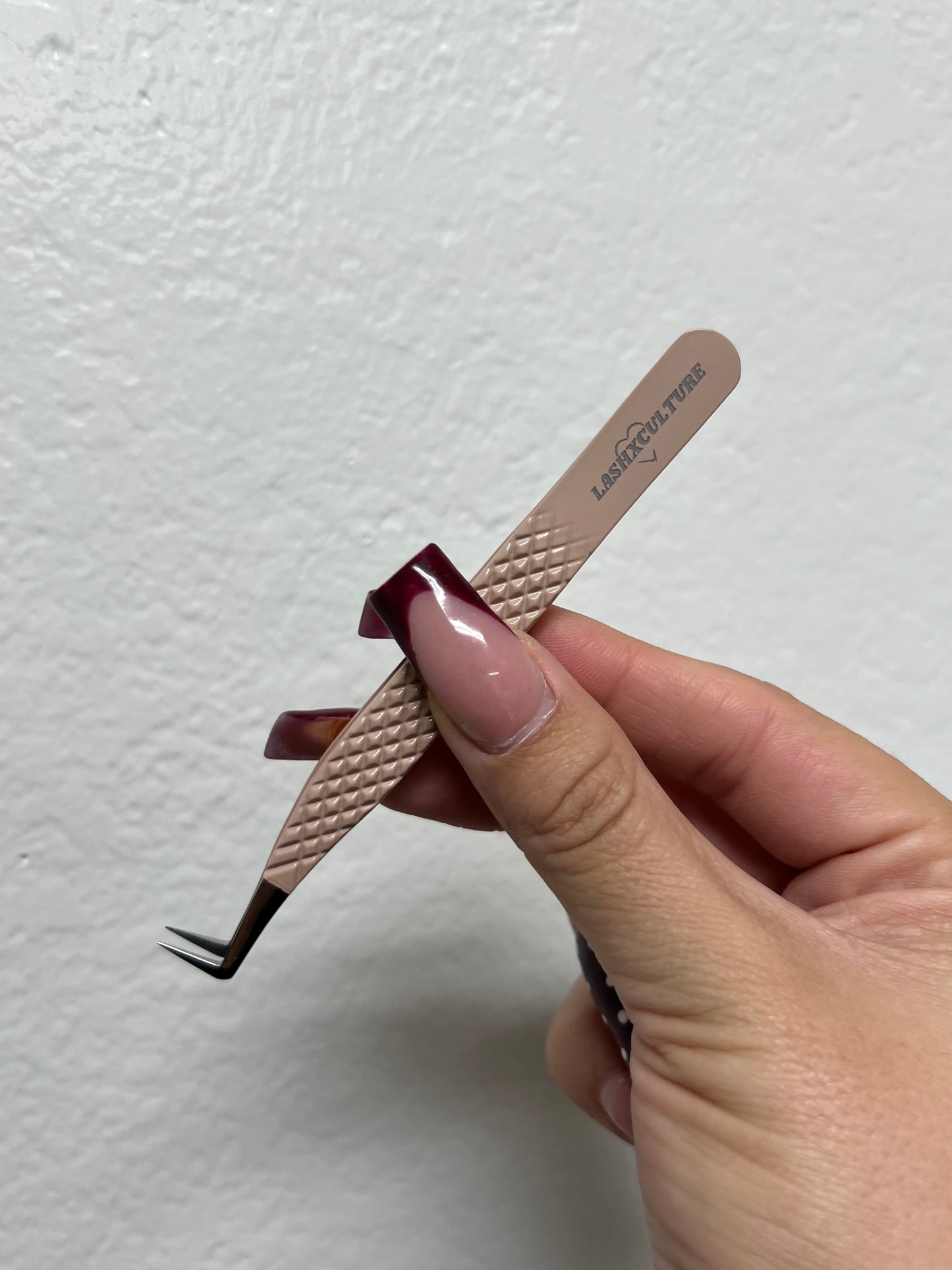 Nude Volume Boot Tweezer