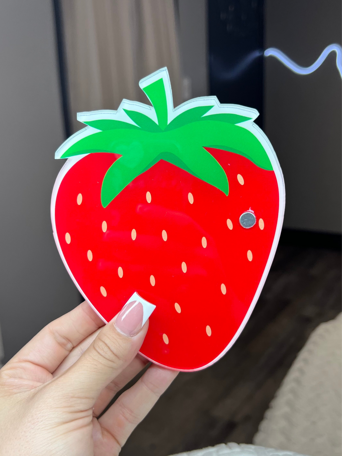 Strawberry Lash Tile