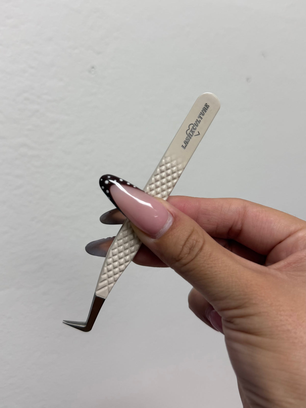Crème volume boot tweezer