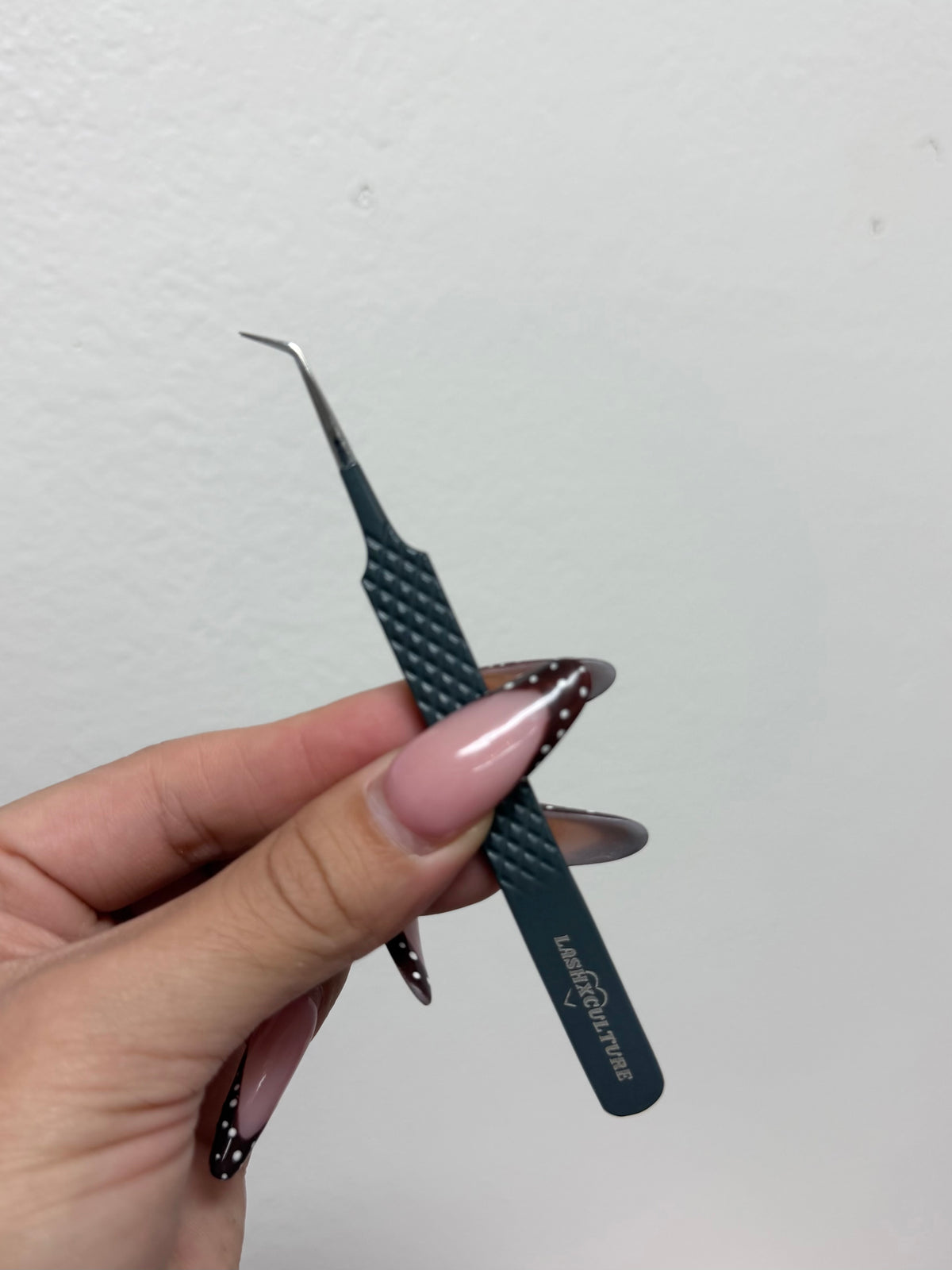 Charcoal 45° isolation tweezer