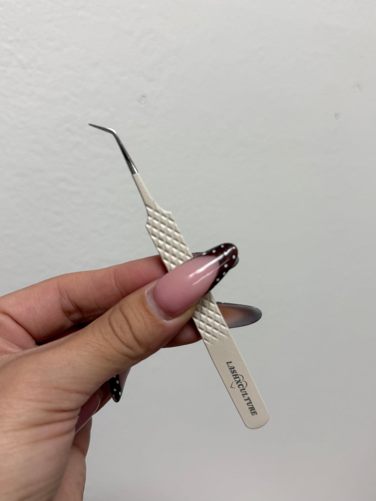 Crème 45° isolation tweezer