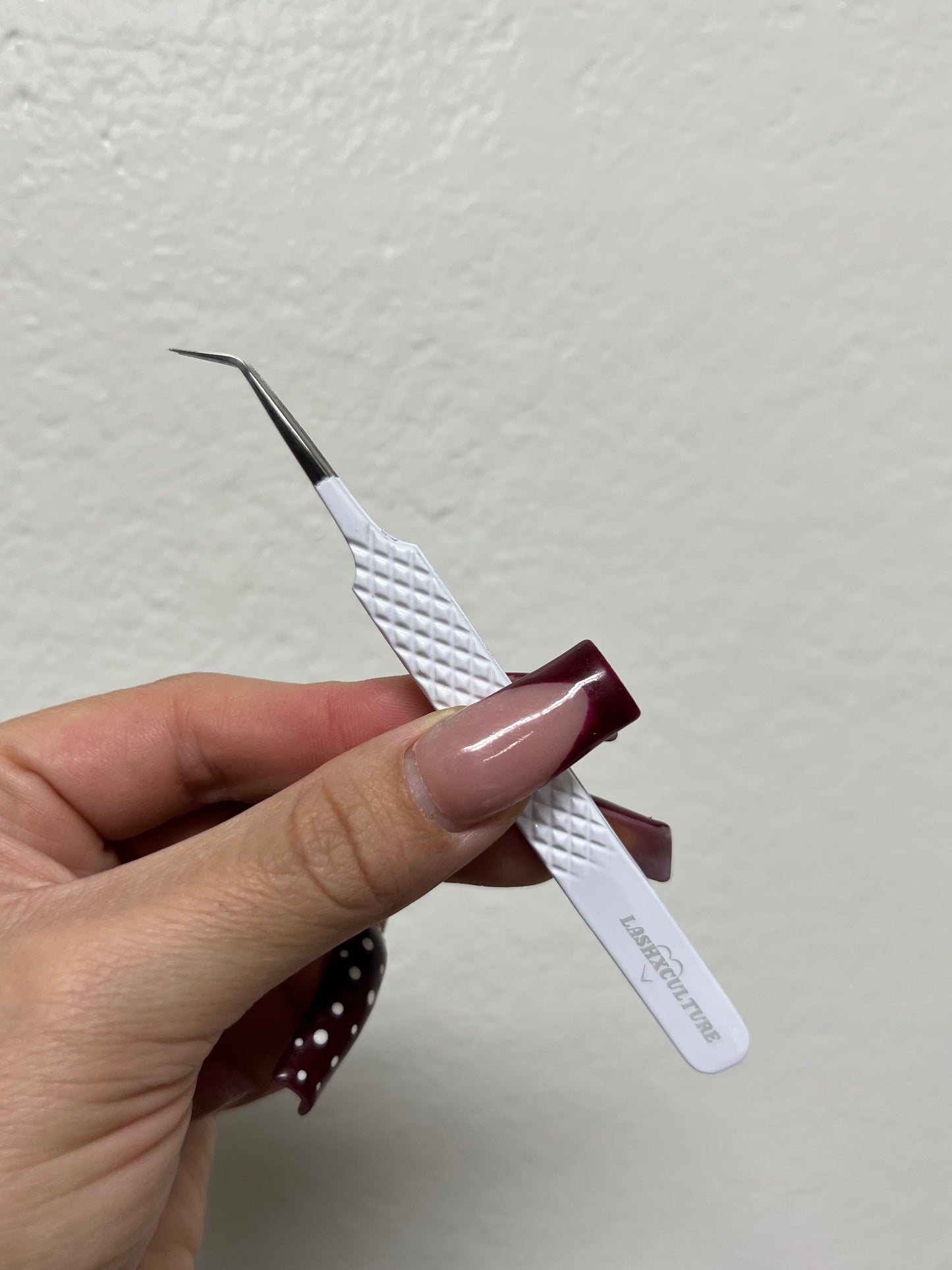 White 45° Isolation Tweezer